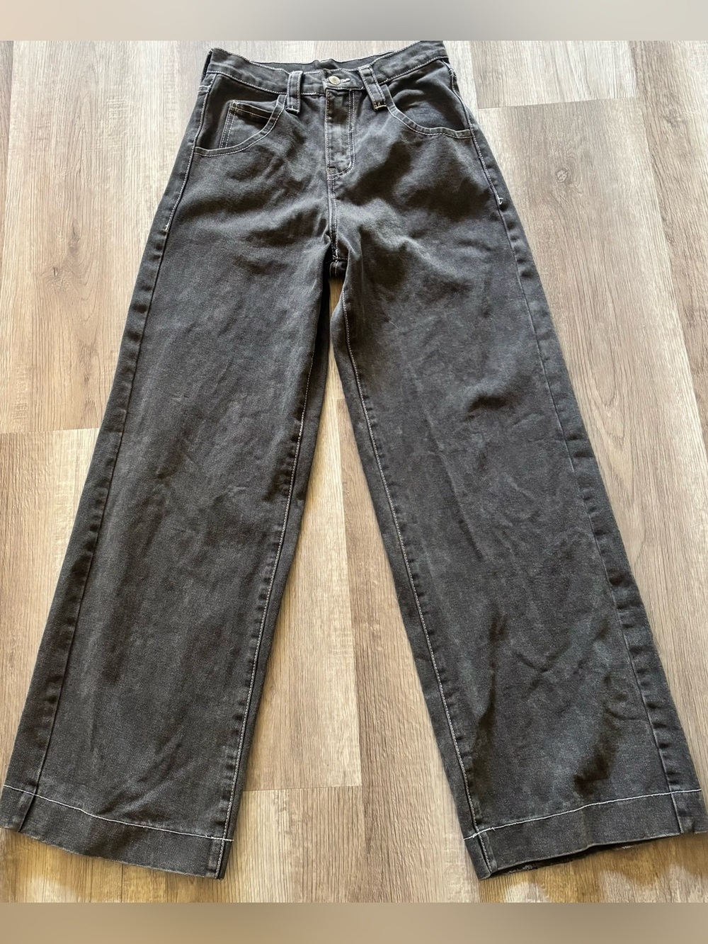Effortlessly cool John Galt / Brandy Melville Charcoal Wash wide-leg jeans S 28